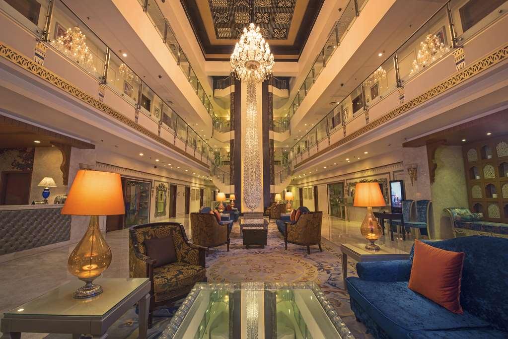 Radisson Blu Udaipur Palace Resort & Spa Beltér fotó