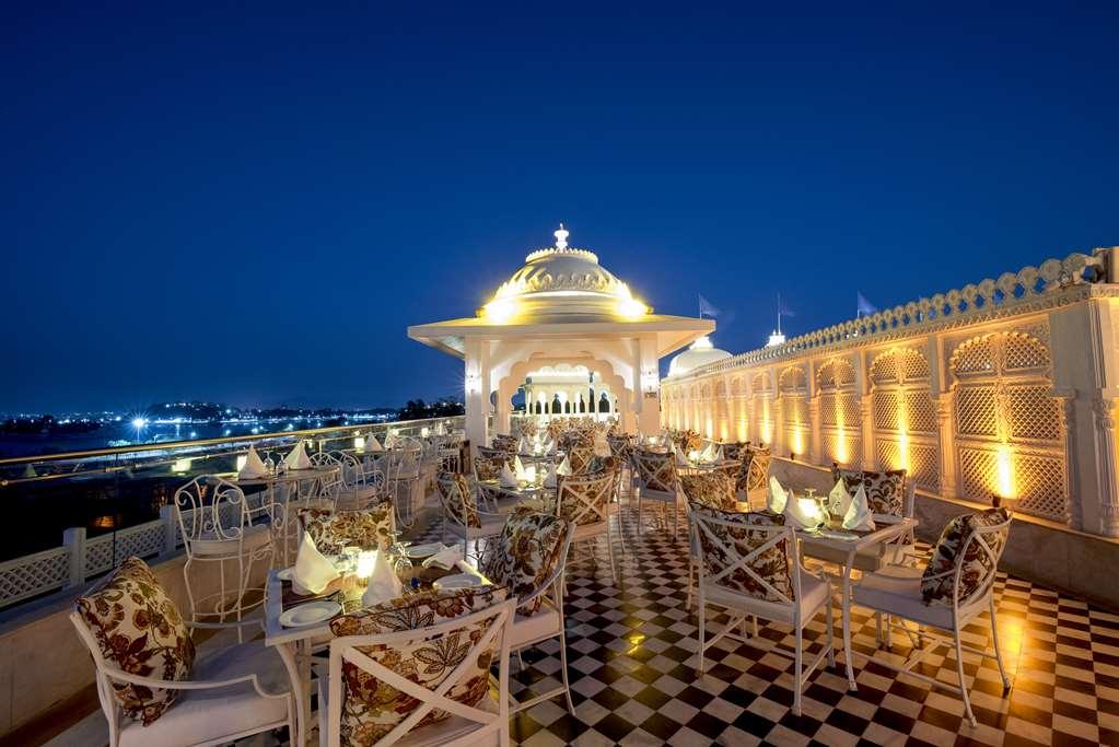 Radisson Blu Udaipur Palace Resort & Spa Étterem fotó